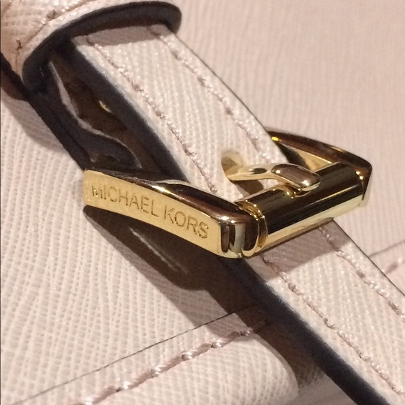 MICHAEL KORS Large Jet Set Travel Tote - Picture 5 of 6